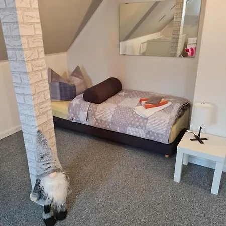 Haus Steindoebra *