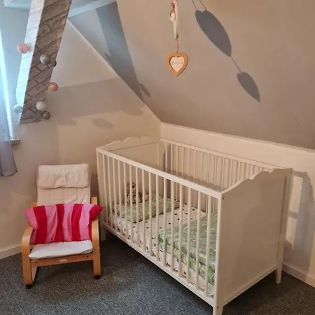 بيت للعطل Haus Steindoebra