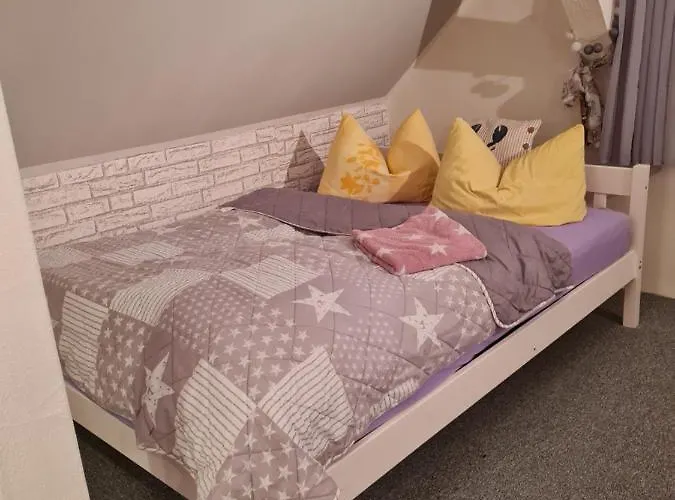 Semesterbostad Haus Steindoebra