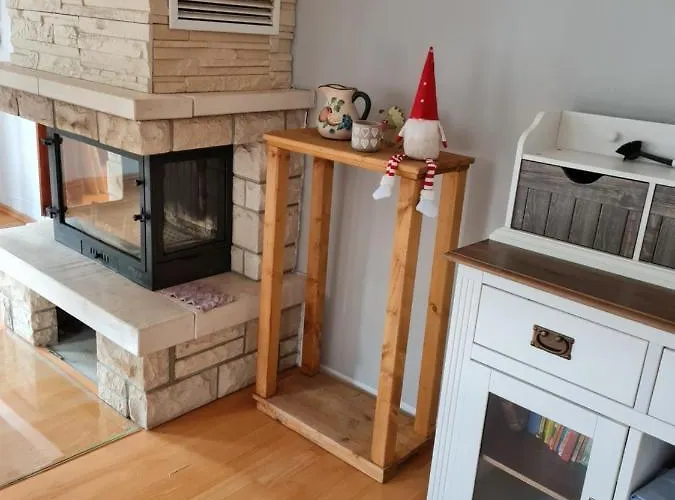 Haus Steindoebra بيت للعطل